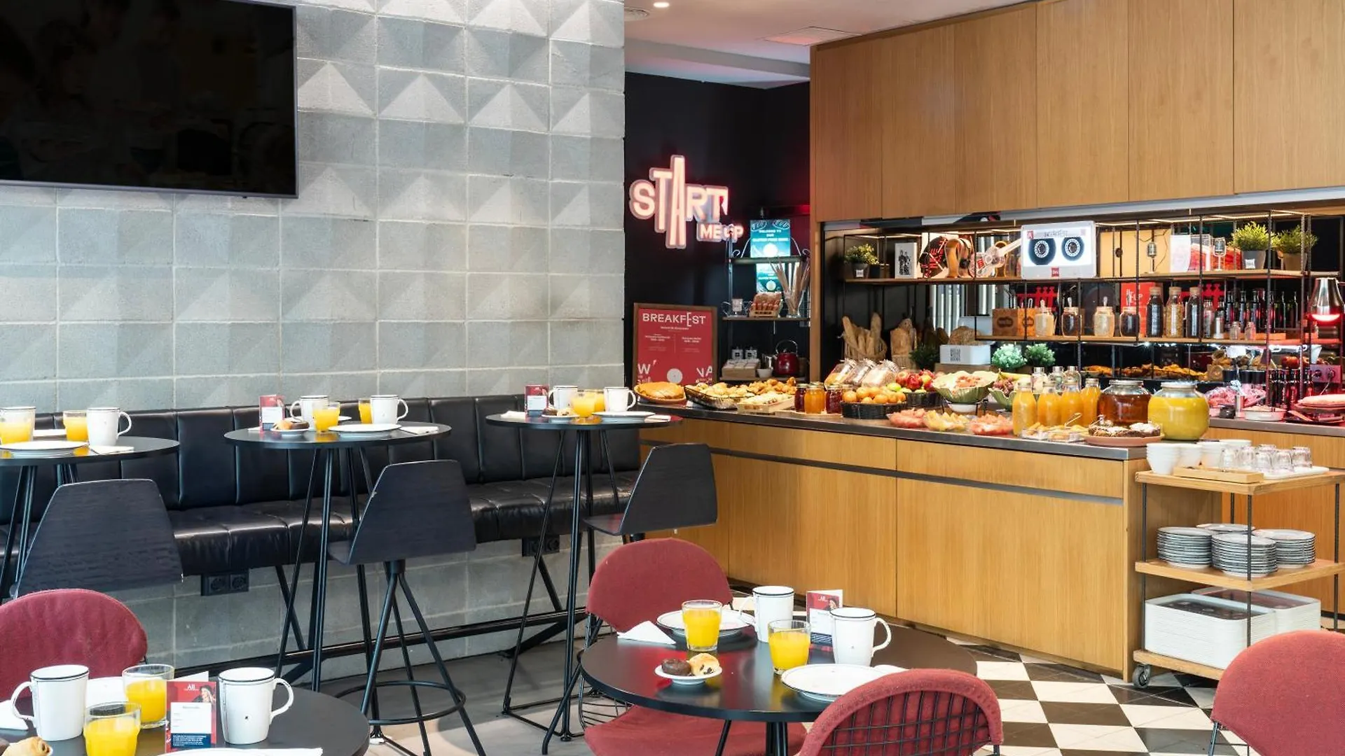 Ibis Barcelona Plaza Glories 22@ Hotel