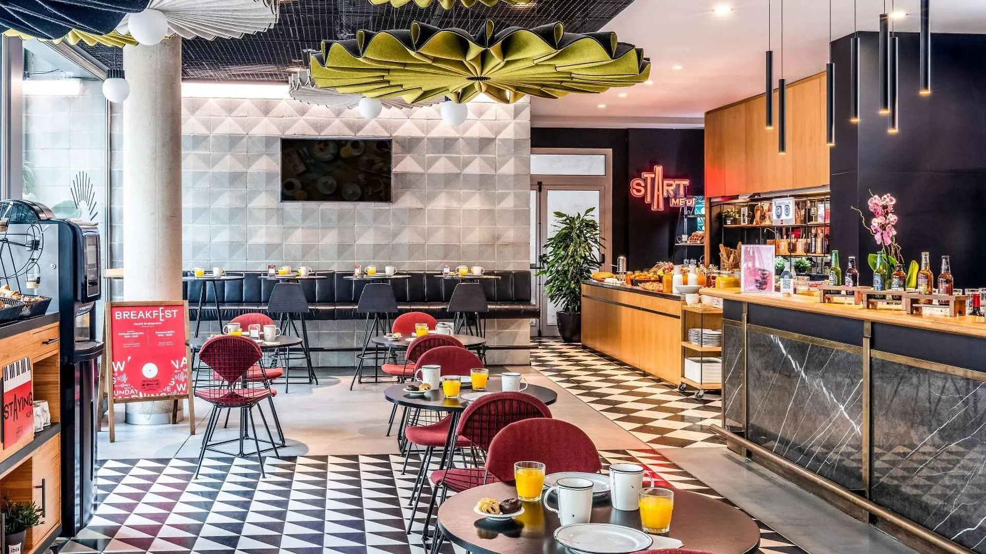 Ibis Barcelona Plaza Glories 22@ Hotel