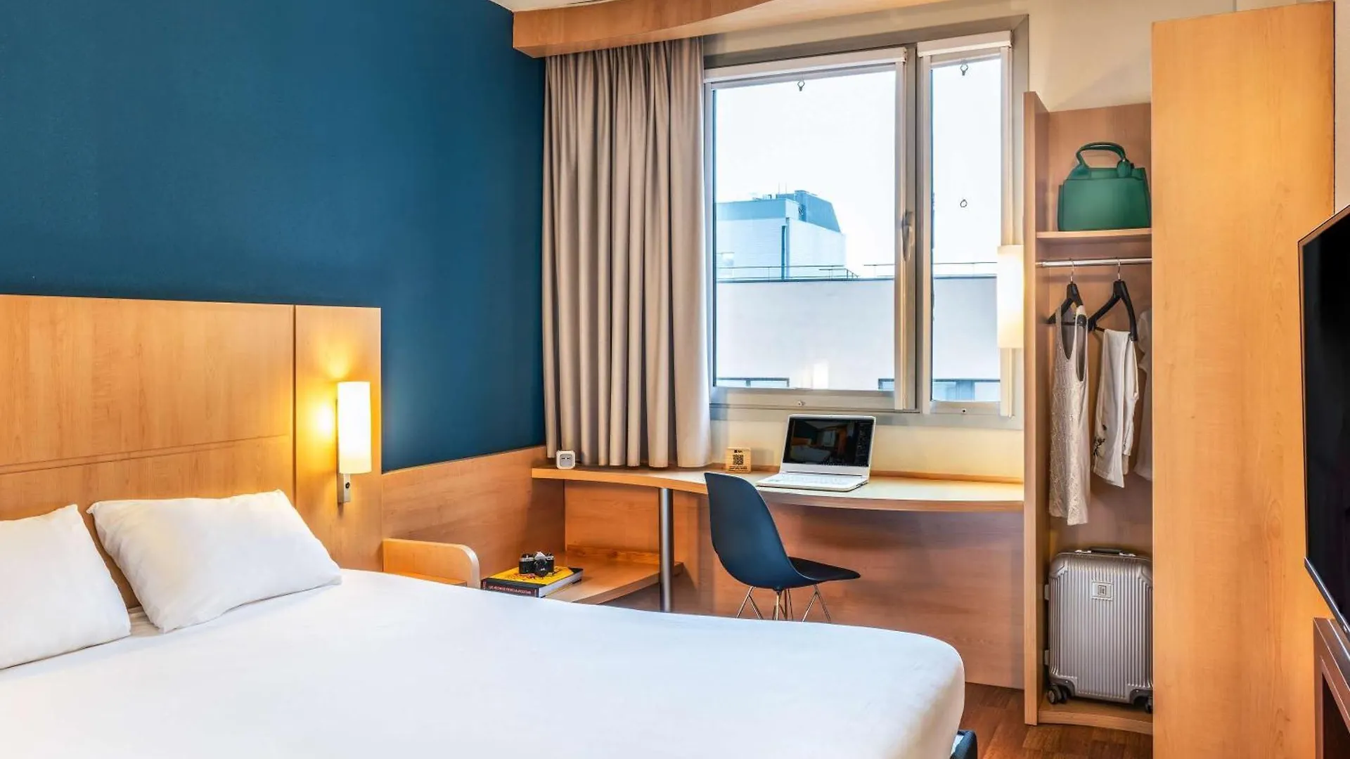 Ibis Barcelona Plaza Glories 22@ Hotel