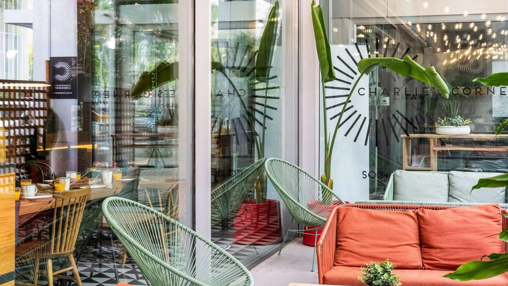 Hotel Ibis Barcelona Plaza Glories 22@ 2*,  España