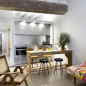 House Place Apartment