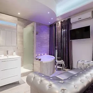 Romantic Barcelona Apartment Apartment
