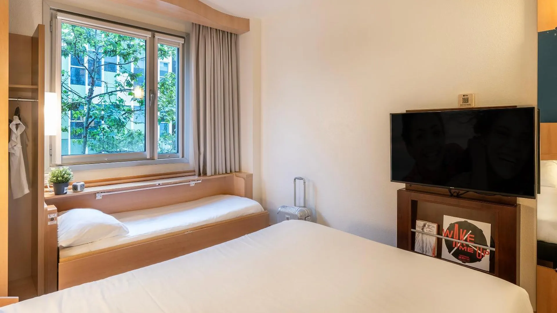 **  Ibis Barcelona Plaza Glories 22@ Hotel Spain